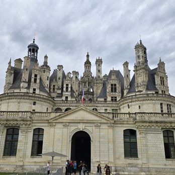 Château de Chambord - Landmarks & Historical Buildings Near Me