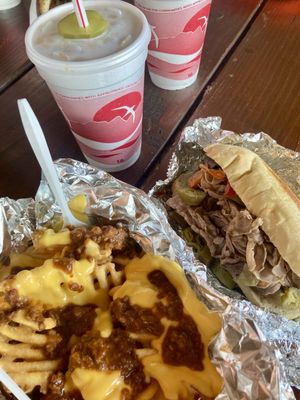 Port Drive In by null