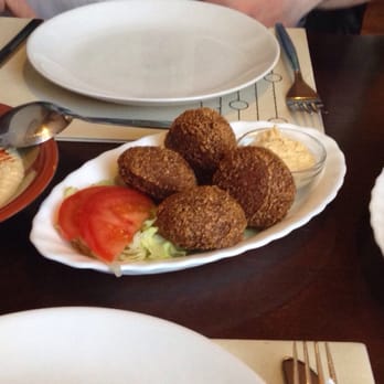 Byblos Cafe - Homemade Lebanese hummus and falafel - Cafes Near Me - Glasgow, GLG