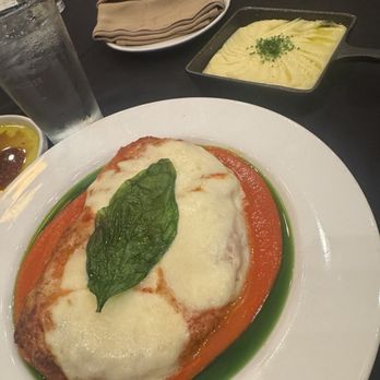 Citrone Italian Chophouse - Chicken pizzaiola - New American Near Me - Redlands, California