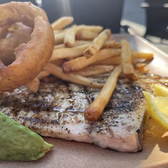 Encinitas Fish Shop - Halibut and french fries - Seafood Near Me - Encinitas, California