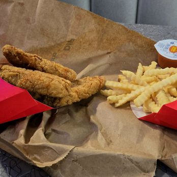 Portillo's - Chicken Tenders Fries - Hot Dogs Near Me - Orlando, Florida