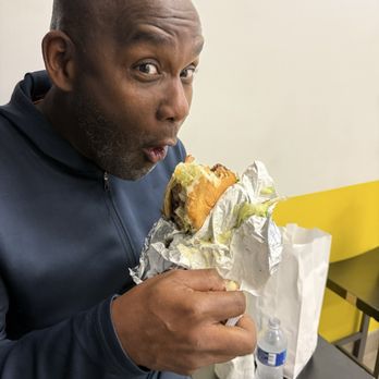 Quick'N Split - Me eating the burger of my dreams - Desserts Near Me - Inglewood, California Quick'N Split - Me eating the burger of my dreams - Desserts Near Me - Inglewood, California