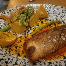 The Bierkeller - Grilled salmon