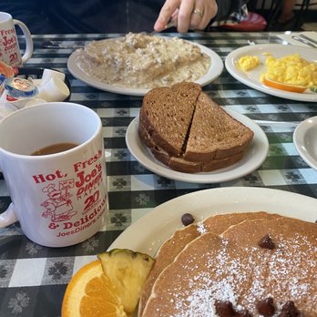 Joe's Diner - Choc chip pancakes & eggs, biscuits with gravy - Diners Near Me - Naples, Florida Joe's Diner - Choc chip pancakes & eggs, biscuits with gravy - Diners Near Me - Naples, Florida