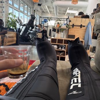 Victory Performance and Physical Therapy - Coffee and chill - Physical Therapy Near Me - Culver City, California Victory Performance and Physical Therapy - Coffee and chill - Physical Therapy Near Me - Culver City, California