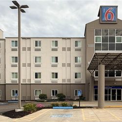 Motel 6 Portsmouth - Motel Portsmouth exterior