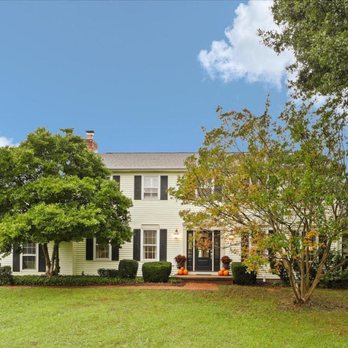 Carrie Shokraei - Samson Properties - Real Estate Agents Near Me - Fairfax, Virginia Carrie Shokraei - Samson Properties - Real Estate Agents Near Me - Fairfax, Virginia