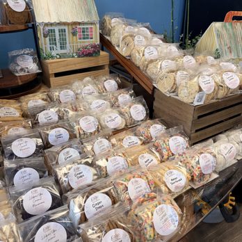 Orly Patisserie - Cookies - Patisserie/Cake Shop Near Me - Lihue, Hawaii Orly Patisserie - Cookies - Patisserie/Cake Shop Near Me - Lihue, Hawaii
