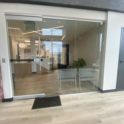 South Austin Microendodontics - Front interior door