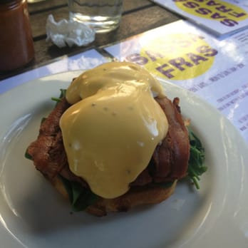 Sassafras Cafe Coffee Catering - Eggs Benedict - Restaurants Near Me - Paddington, QLD