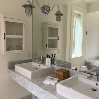 Farmhouse Inn - Hotels Near Me - Forestville, California