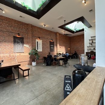 States Coffee - Inside - Coffee & Tea Near Me - Martinez, California