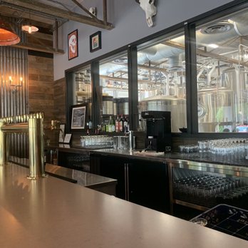 Sideward Brewing Co - Inside - Breweries Near Me - Orlando, Florida Sideward Brewing Co - Inside - Breweries Near Me - Orlando, Florida