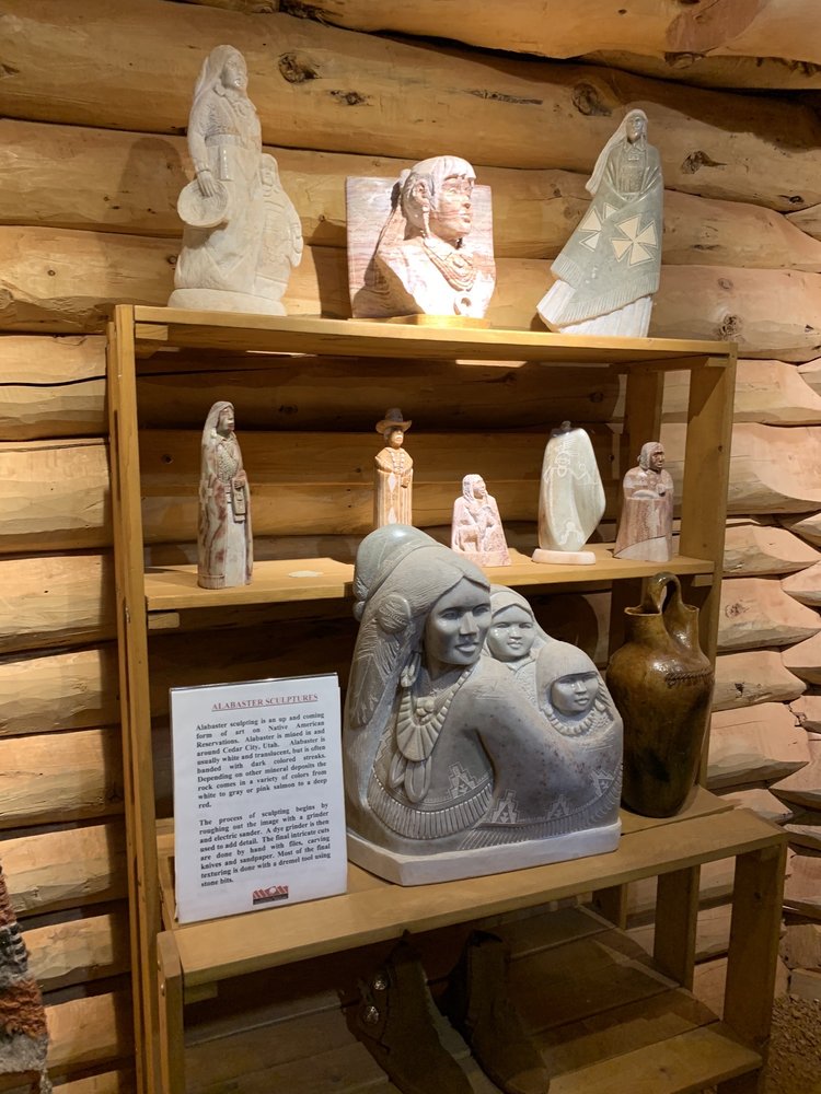 NAVAJO INTERACTIVE MUSEUM Updated September 2024 35 Photos Corner