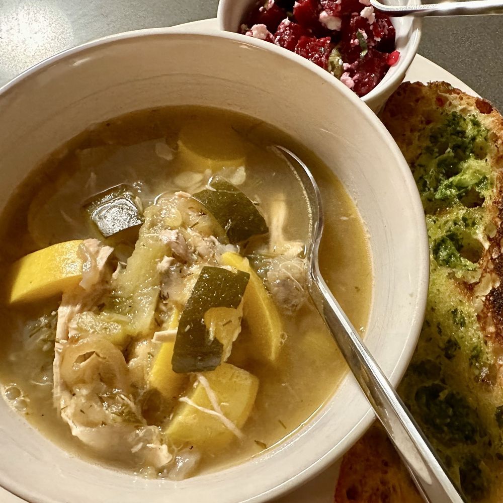 Chicken vegetable soup Chicken vegetable soup