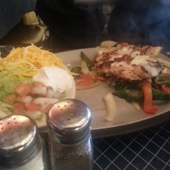 Uncle Julio's - Chicken fajita lunch - Mexican Near Me - Dallas, Texas