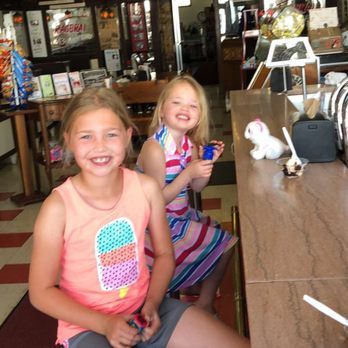 Candy Kitchen - Ice Cream & Frozen Yogurt Near Me - Wilton, Iowa