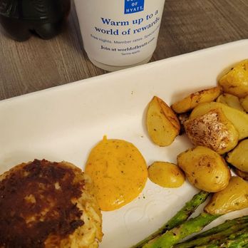 Hyatt Regency Baltimore Inner Harbor - Excellent single crab cake from the 3rd floor restaurant packed to go. - Hotels Near Me - Baltimore, Maryland