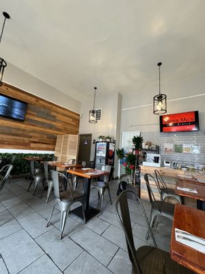 Mama Mu's Bistro by null