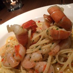 Blue Harbour - Prawn linguine