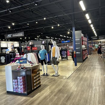 CHUMA’s STORE SKECHERS WAREHOUSE OUTLET - Updated August 2025 - 8286 Agora