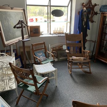 Mr Frame It - An extremely expensive white wicker vintage stool-- over $100 - Framing Near Me - Jacksonville, Florida
