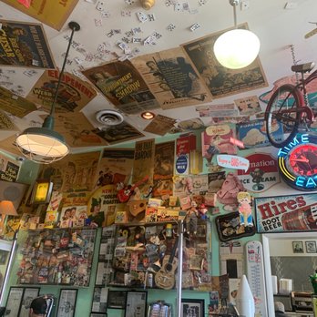 Cafe 50's - Nostalgic memorabilia - Diners Near Me - Los Angeles, California