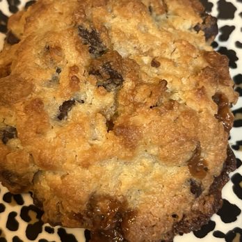 Levain Bakery - Boston Seaport - Bakeries Near Me - Boston, Massachusetts