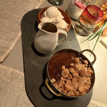 HāLani - Sticky toffee pudding - Cocktail Bars Near Me - Waimea, Hawaii HāLani - Sticky toffee pudding - Cocktail Bars Near Me - Waimea, Hawaii