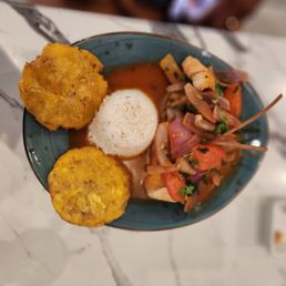 Pescado a La Chorrillana / Chorrillana Style Fish