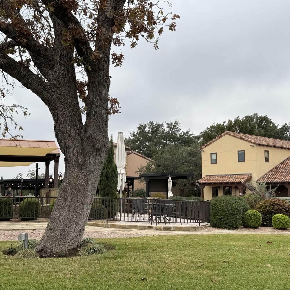 Grape Creek Vineyard - Wineries Near Me - Fredericksburg, Texas