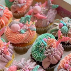 Bake My Day Too - Decorated  mermaid cupcakes.