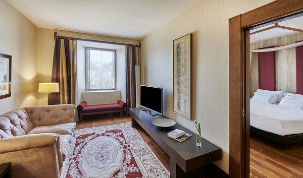 Hotel NH Collection Palacio de Burgos by null