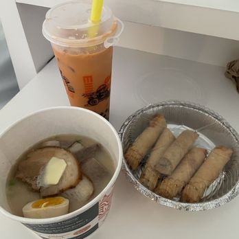Mecha Noodle Bar - Tonkotsu ramen, thai tea, saigon egg rolls - Noodles Near Me - Boston, Massachusetts