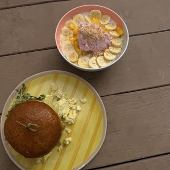 Bacon And Blossom - Bacon breakfast sandwich and the sunrise oats - Breakfast & Brunch Near Me - Kihei, Hawaii
