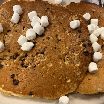 Meldgie's Rivers Edge Cafe - 4th of July Special - S'mores Pancakes - Coffee & Tea Near Me - Wakefield, Rhode Island