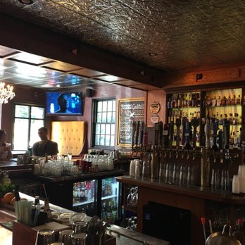 Belle's Cocktail House - Cocktail Bars Near Me - Lexington, Kentucky