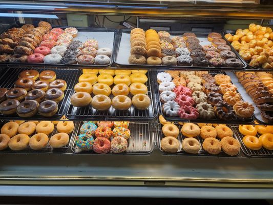 Sunshine 2 Donuts
