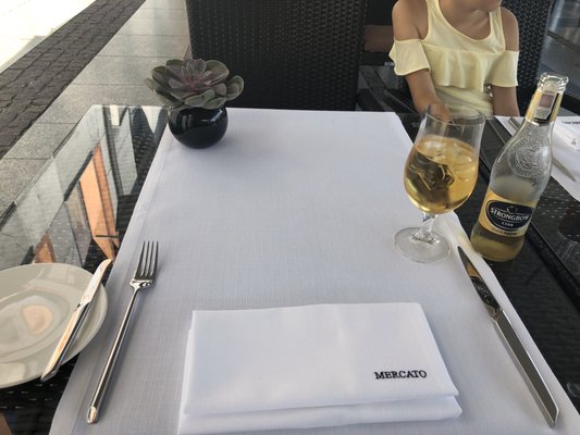 Mercato Restaurant & Bar by null