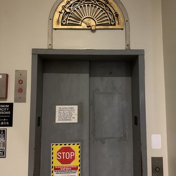 Aloha Tower - Image of the elevator with notice that the observation deck is closed - Landmarks & Historical Buildings Near Me - Honolulu, Hawaii