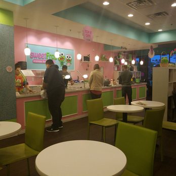 Sweet Frog - Ice Cream & Frozen Yogurt Near Me - Manchester, Connecticut