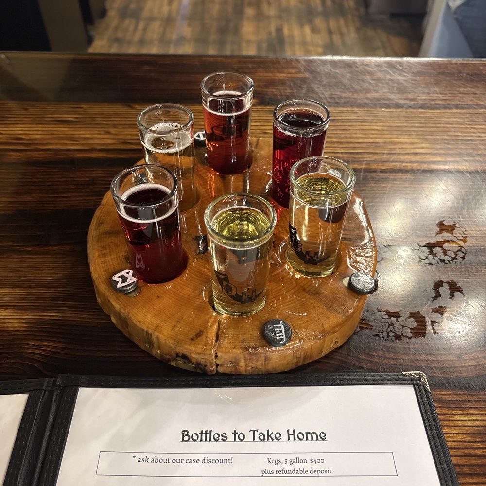 Drinking Horn Meadery - A flight. - Meaderies Near Me - Flagstaff, Arizona