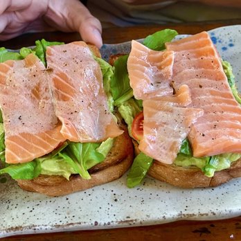 Ki' Bok - Avocado toast with salmon - Coffee & Tea Near Me - Tulum, ROO