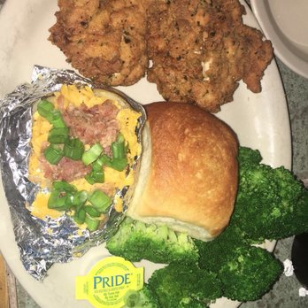 Grins Restaurant - American Near Me - San Marcos, Texas