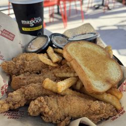 Huey Magoo's Chicken Tenders - 5 piece chicken tender meal