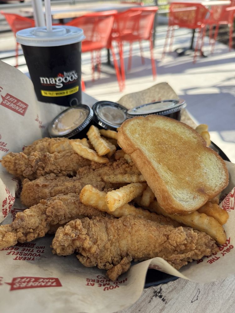 Huey Magoo's Chicken Tenders Image