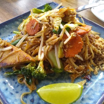 Maya Bay Thai - Pad Thai Veggie Tofu - Thai Near Me - Toronto, Ontario