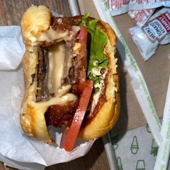 Shake Shack Boca Raton - My shroom burger - Burgers Near Me - Boca Raton, Florida Shake Shack Boca Raton - My shroom burger - Burgers Near Me - Boca Raton, Florida