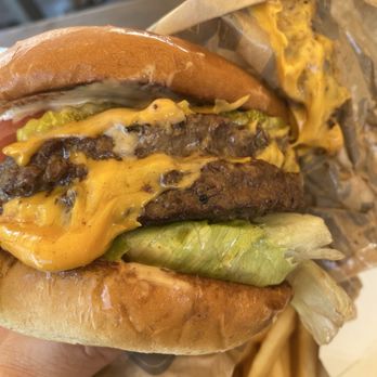 Gott's St. Helena - Double cheeseburger, and fries - Burgers Near Me - Saint Helena, California Gott's St. Helena - Double cheeseburger, and fries - Burgers Near Me - Saint Helena, California